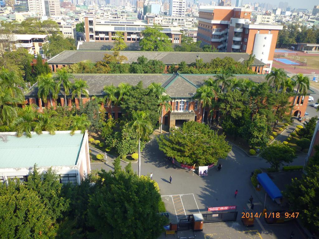 Sunwise Hotel Kaohsiung Esterno foto