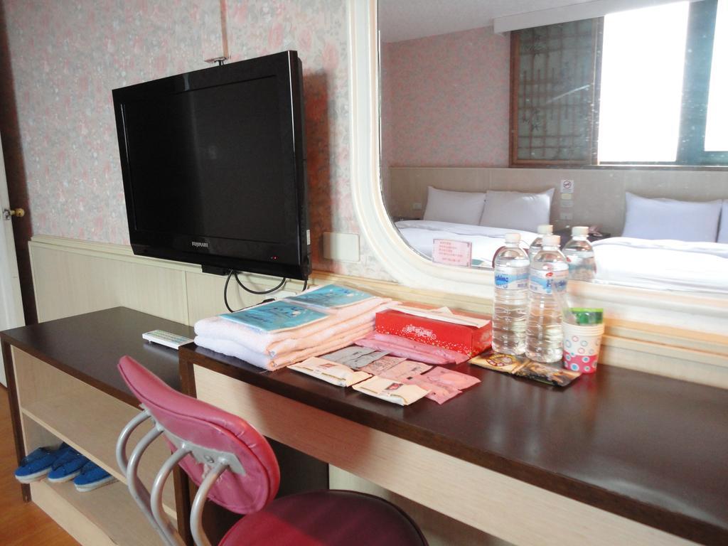 Sunwise Hotel Kaohsiung Esterno foto